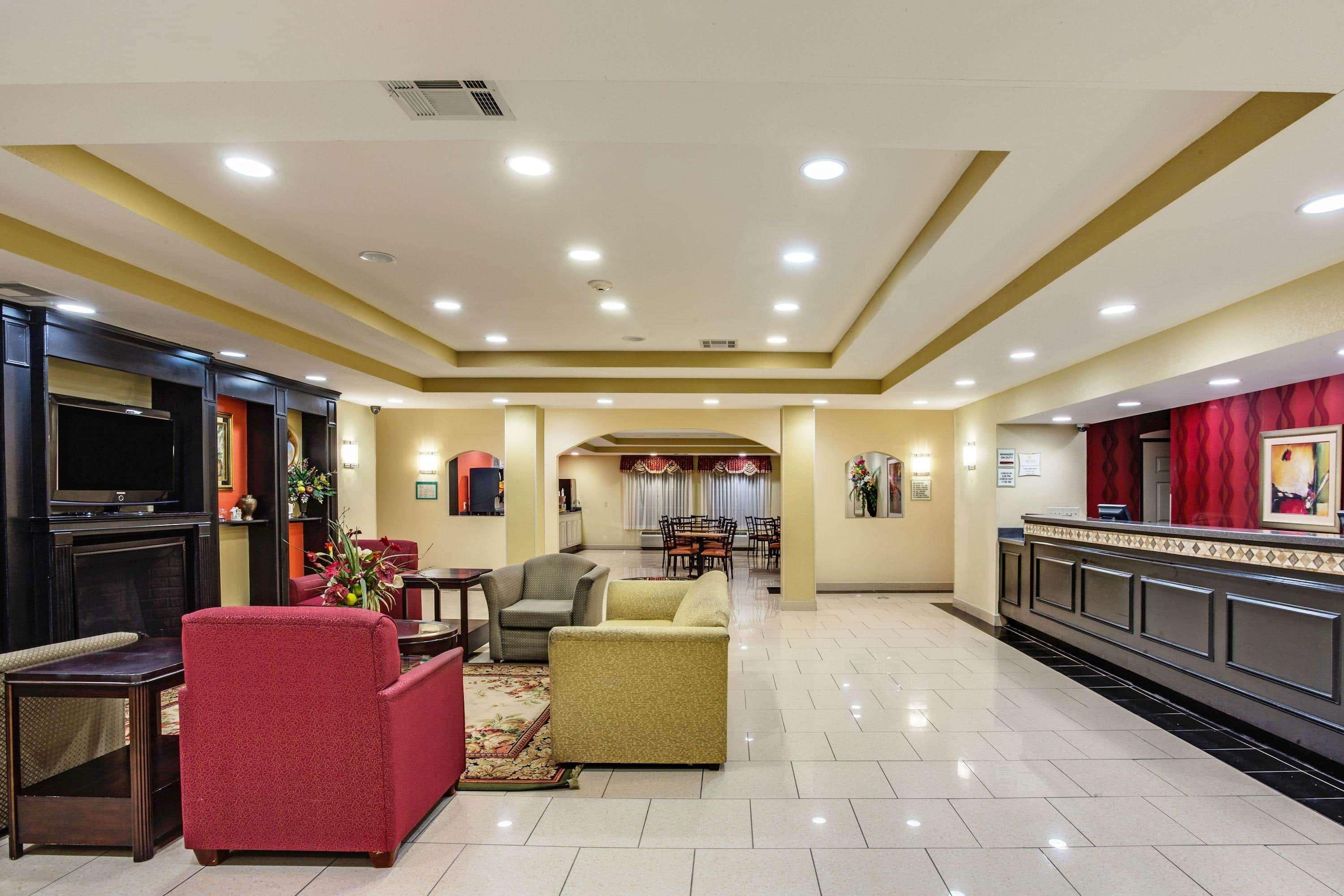 La Quinta By Wyndham Canton Ms Экстерьер фото